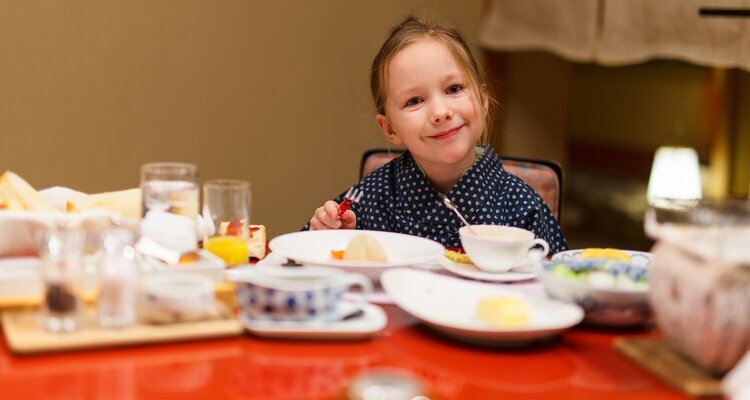 eating in Japan with children