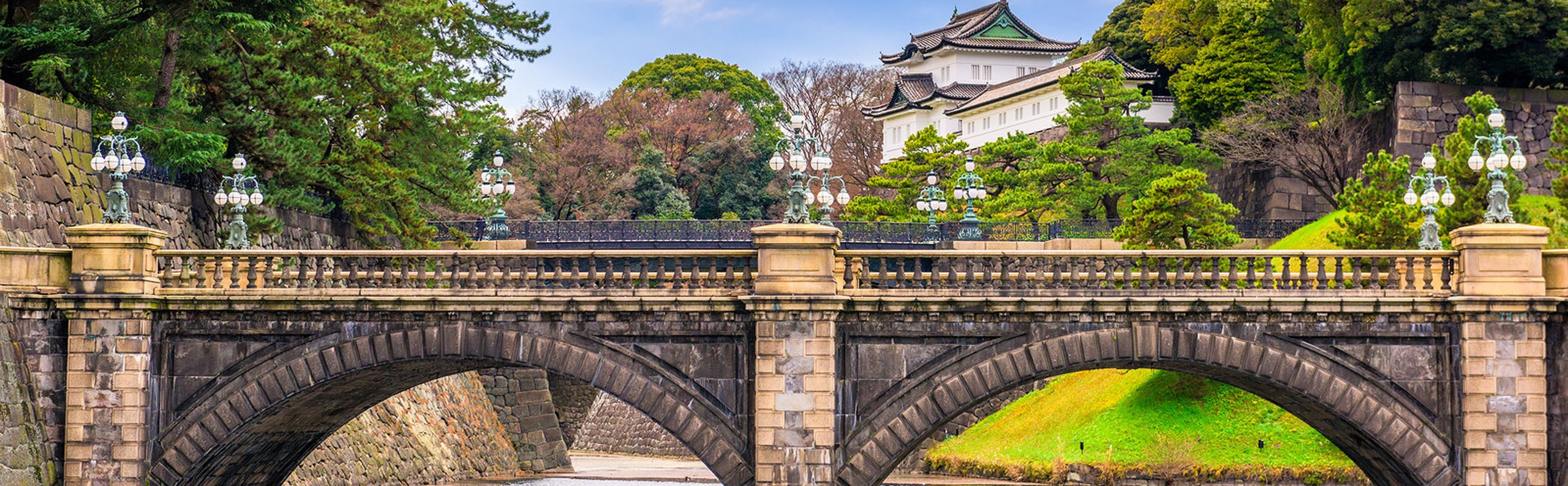 Tokyo Imperial Palace Guide