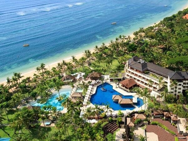 Nice hotel with private beach in Bali