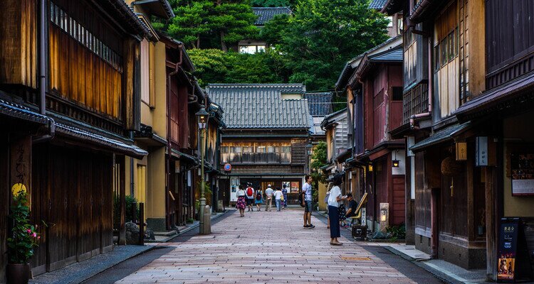 Higashi Chaya District