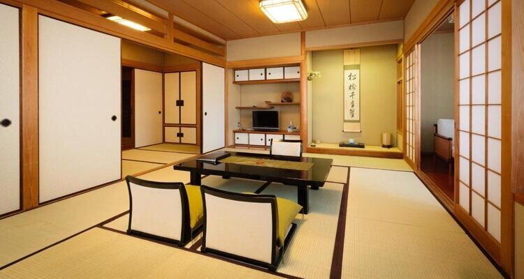 Ryokans in Kyoto cost more during cherry blossom season