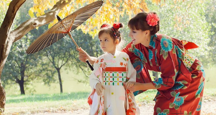 Wearing kimonos with your family, Kyoto