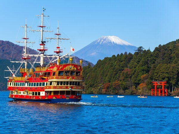 Witness the splendor of Hakone's landscapes, crowned by the iconic Mt. Fuji