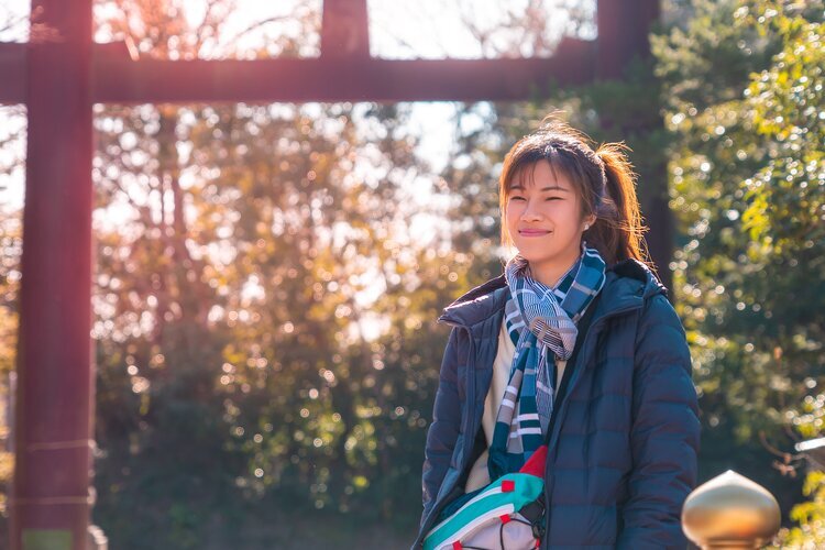 It's best to dress in layers in cherry blossom season in Hokkaido