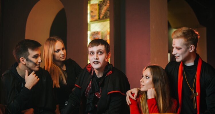 Vampire Café