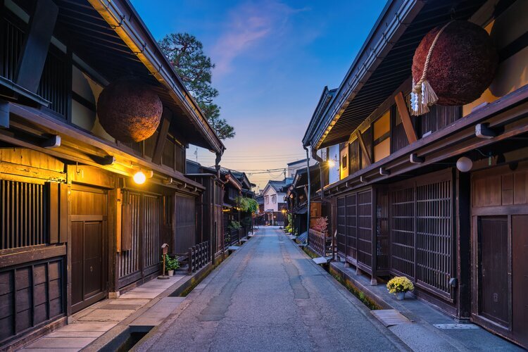 TakayamTakayama Old Towna Old Town