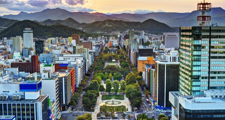 Hokkaido Weather in October 2026: Autumn Foliage with First Snows Hokkaido Weather in October 2026: Autumn Foliage with First Snows