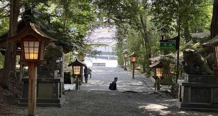 The entrance to Takachiho Shrine