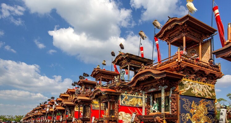 takayama spring festival