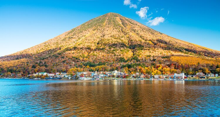 Mt. Nantai on Lake Chuzenji during the autumn season 