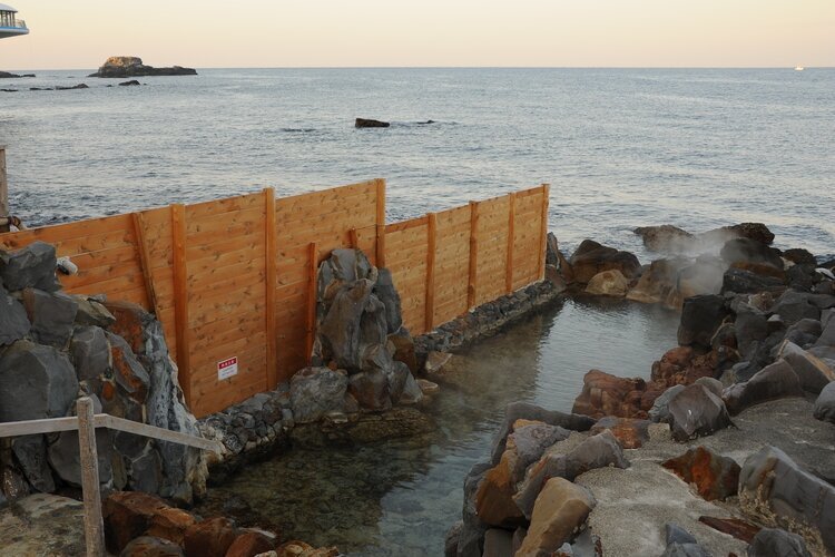 shirahama seaside onsen