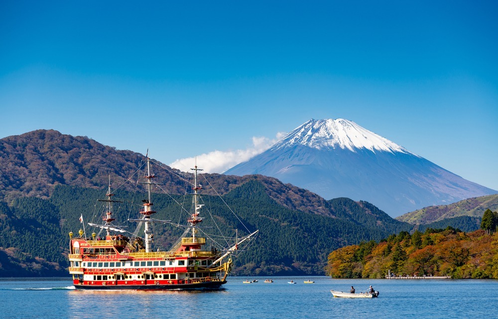 Classic Japan with Hakone