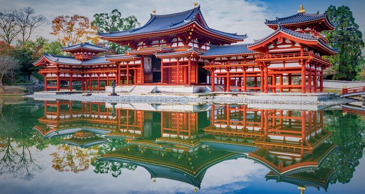 Famous Byodo-in Buddhist temple, a UNESCO World Heritage Site