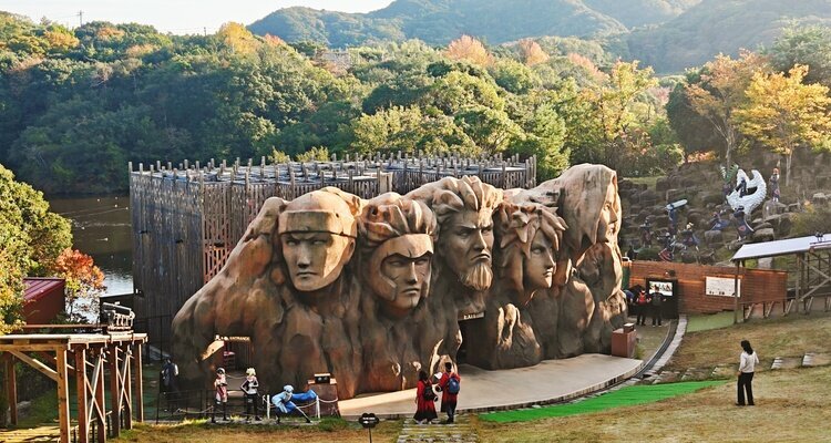 Naruto-themed park