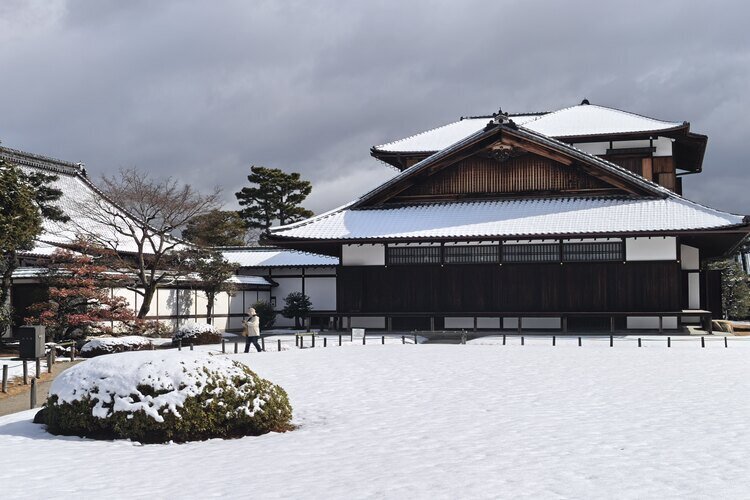 Kyoto Nijo Castle in snow