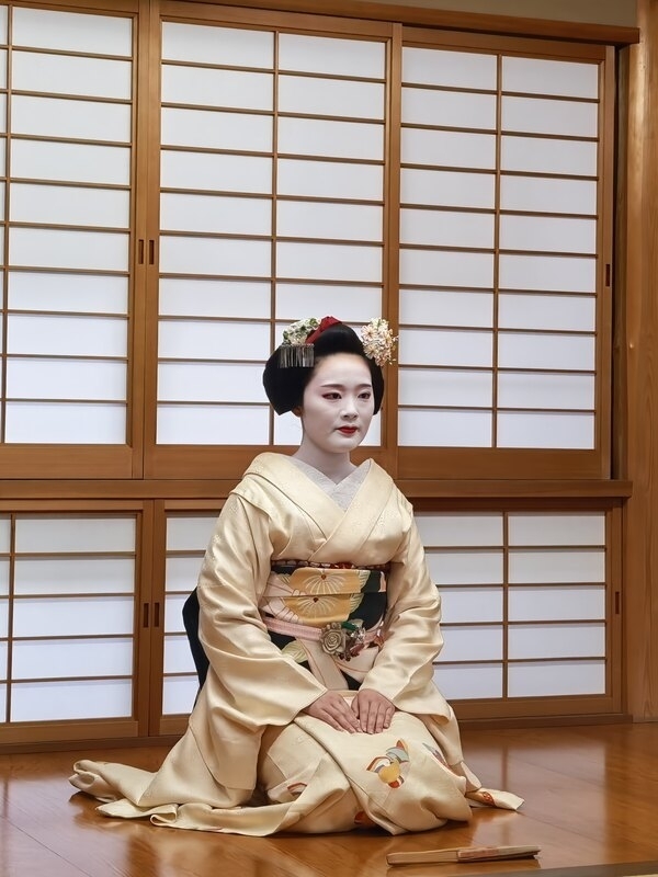 Geisha Performance