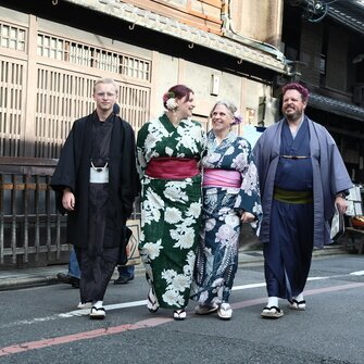 Kimono-wearing